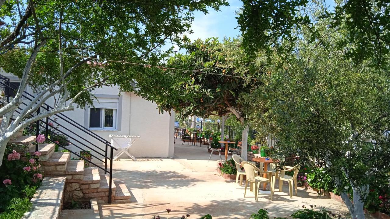 Sky Apartments Sarandë Eksteriør billede